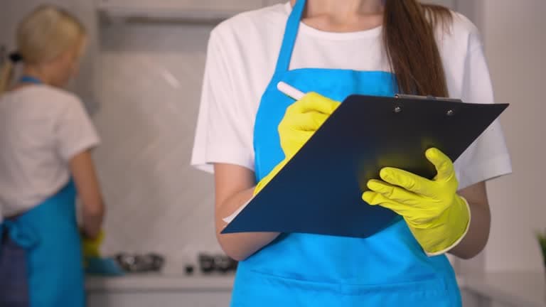 Weekly Cleaning Checklist for a Tidy Home